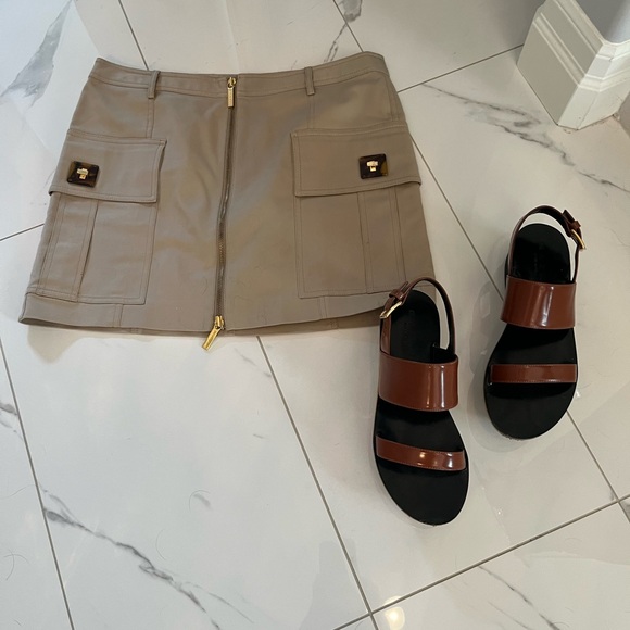 Cute Michael Kors, summer mini skirt taupe colour size 8 with shark lock pockets - Picture 8 of 13
